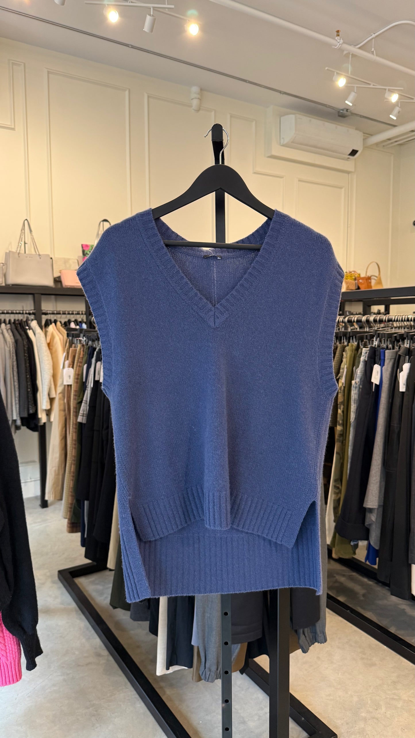 Joseph - Size M