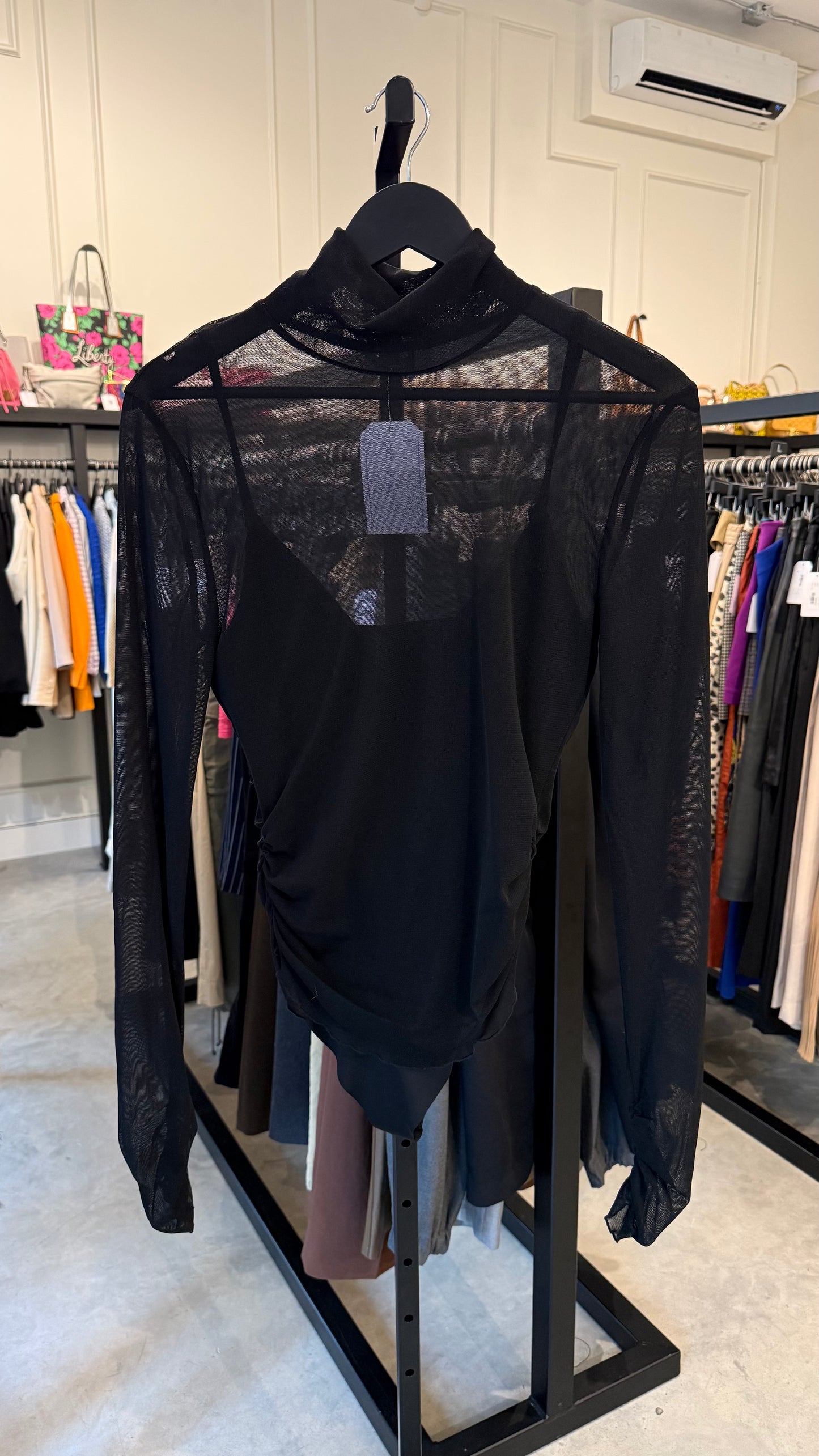 Simkhai - Size L