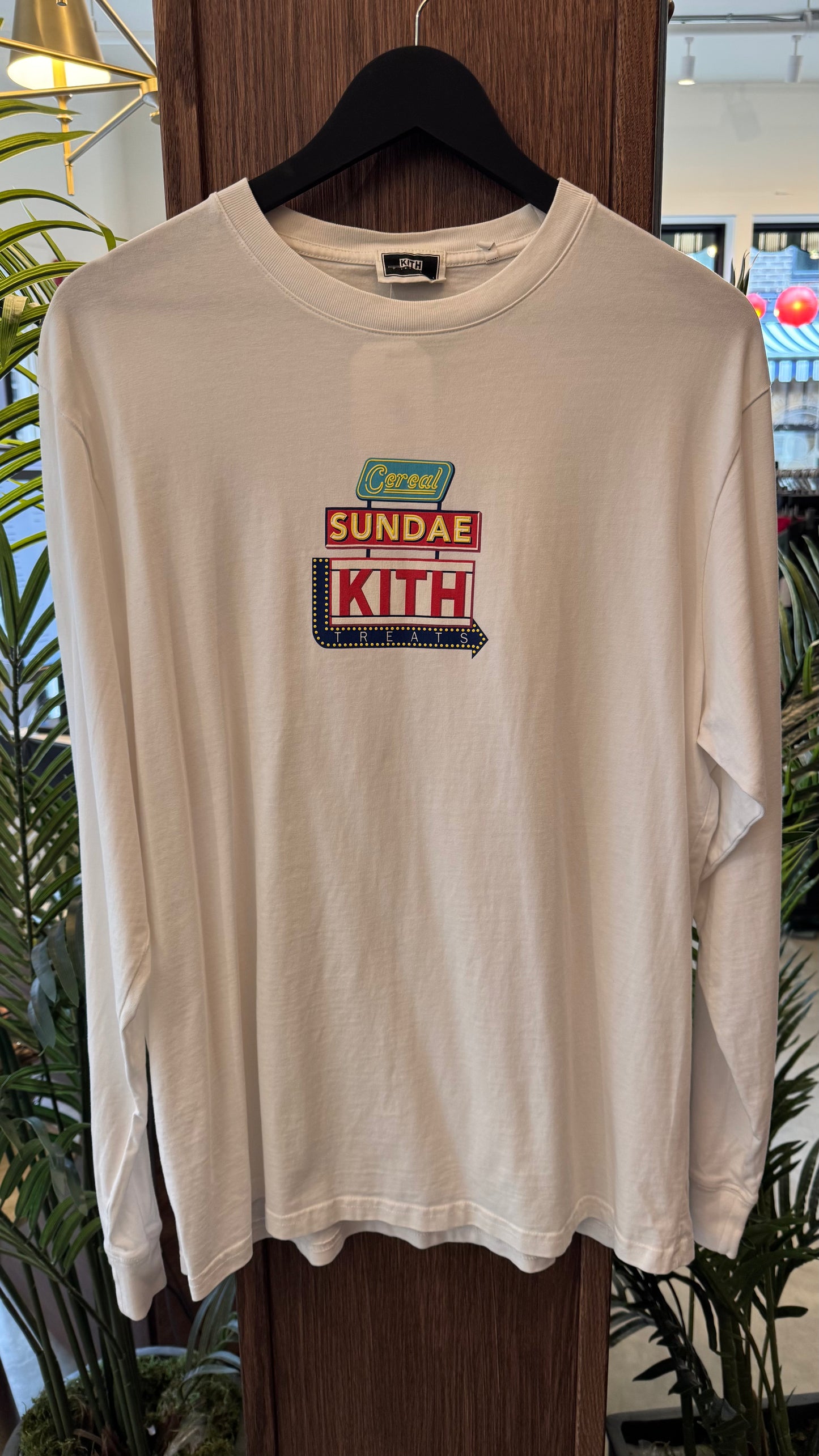 Men’s Kith - Size L