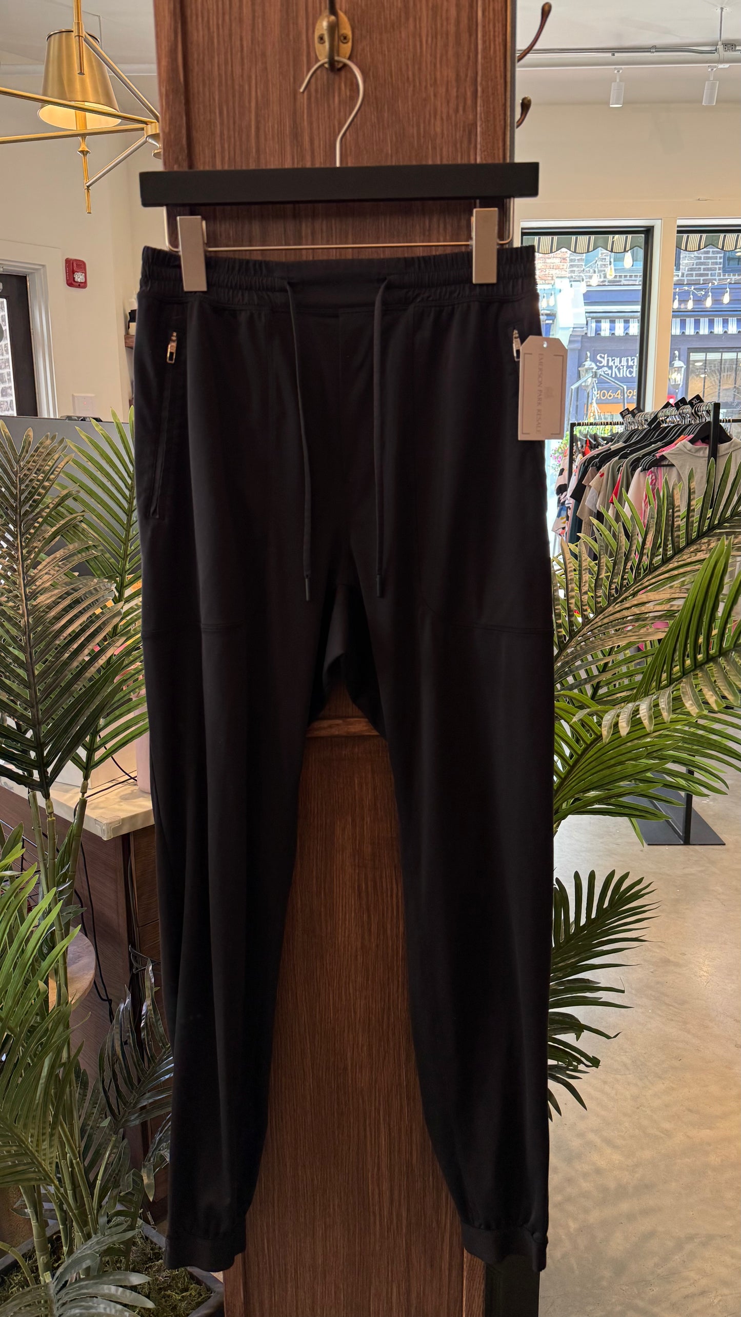Men’s Lululemon - Size S