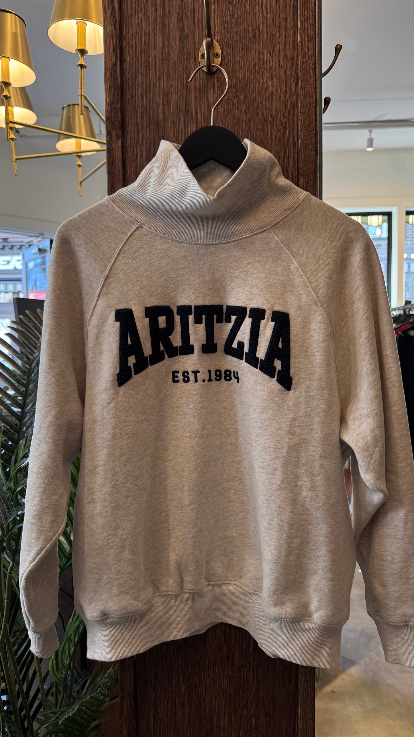 Aritzia - Size XS