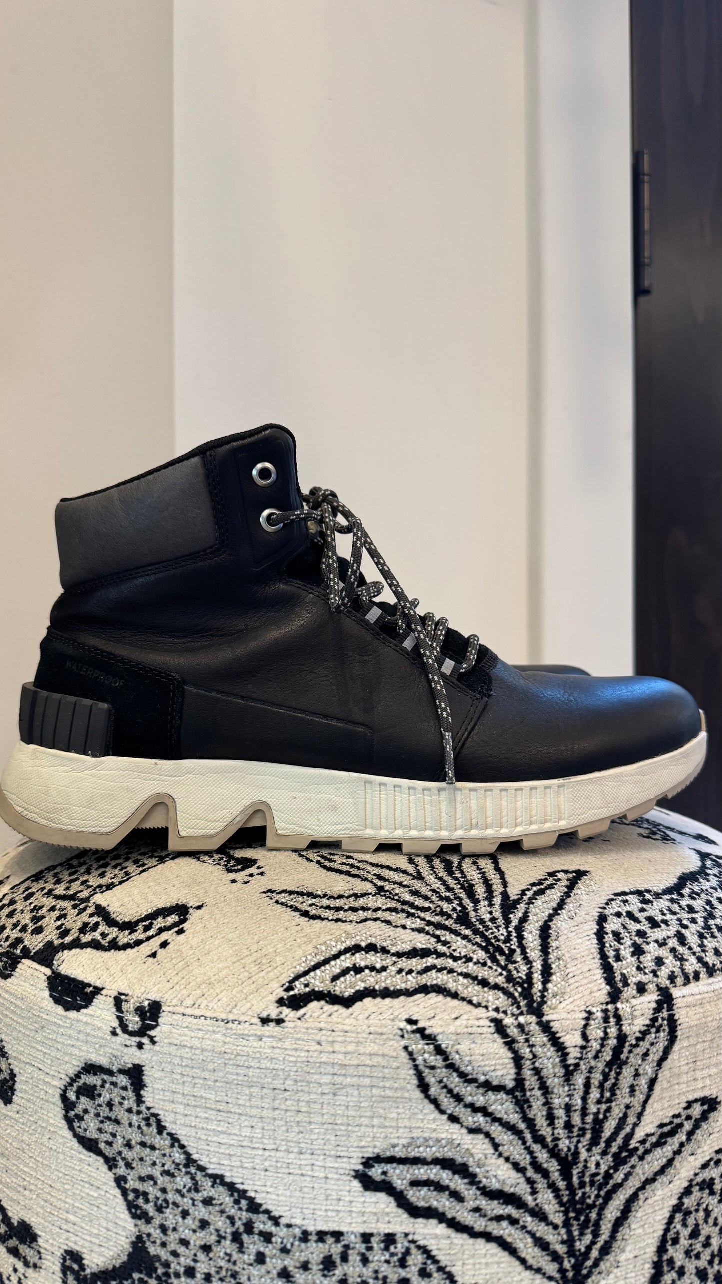 Men’s Sorel - Size 10.5