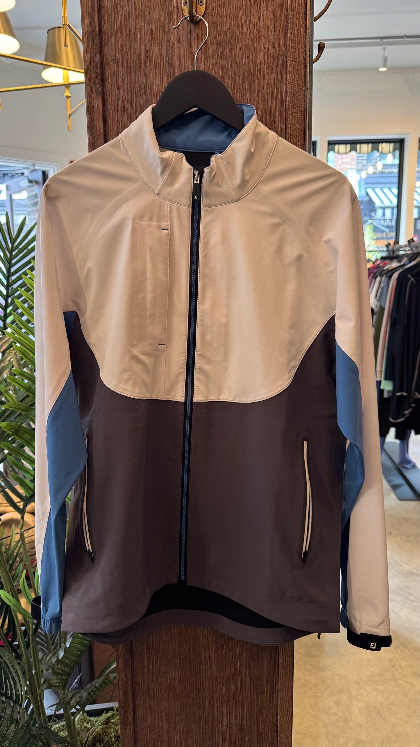 Men’s Footjoy - Size Medium