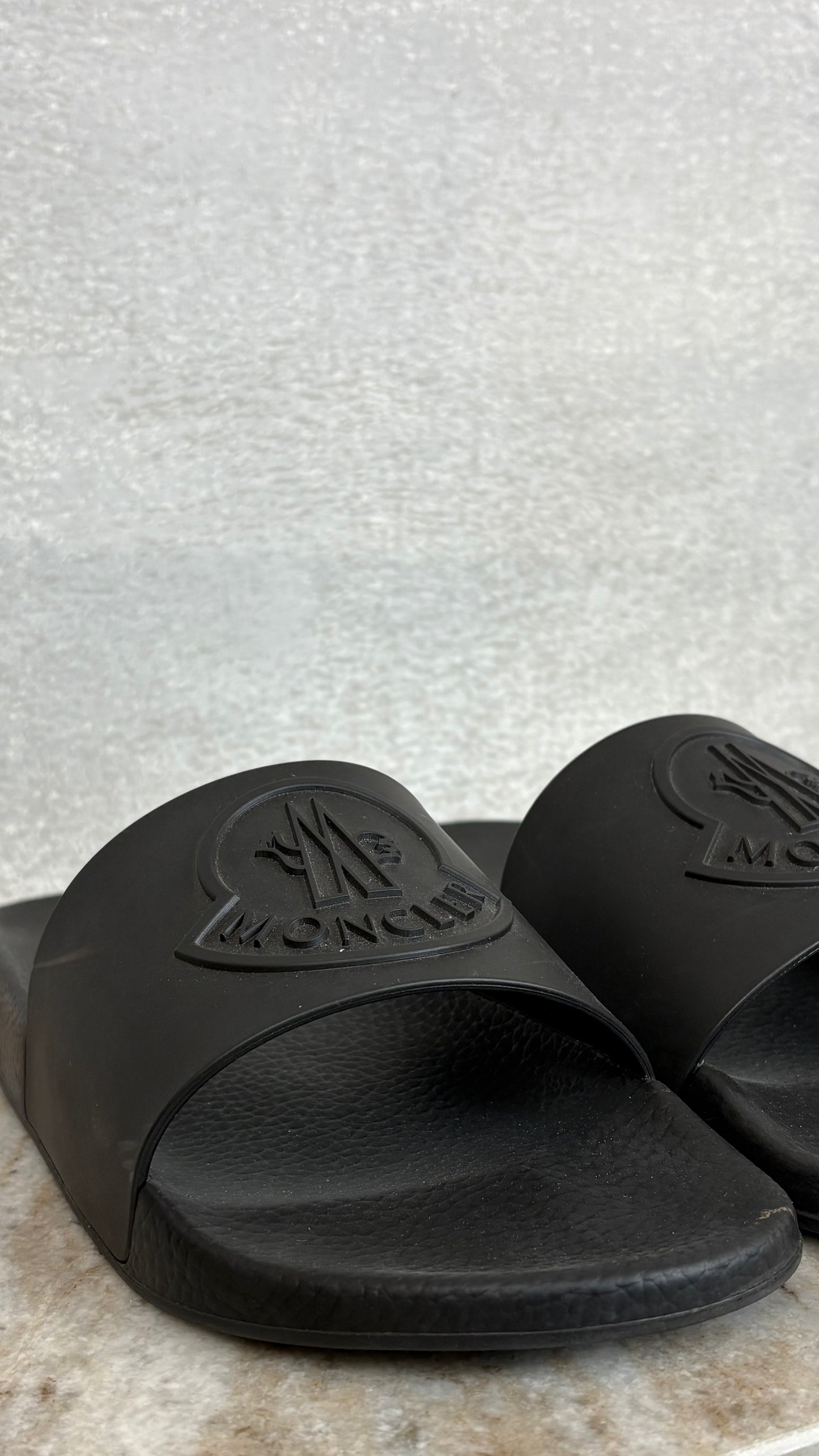 Moncler - Size 43