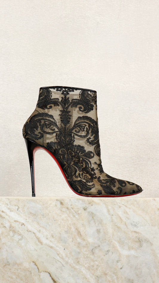 Christian Louboutin - Size 40