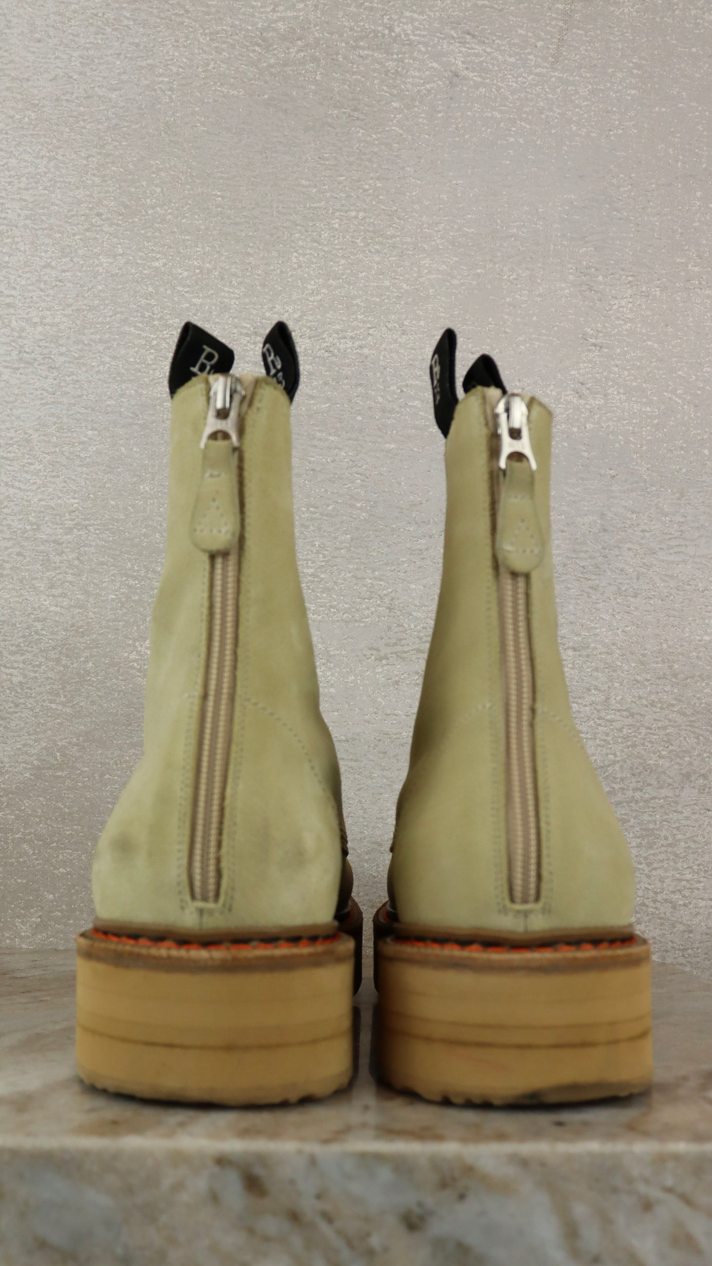 R13 - Size 9