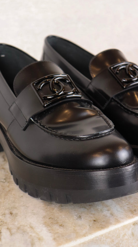 Chanel - Size 37.5