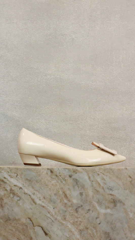Roger Vivier - Size 8.5