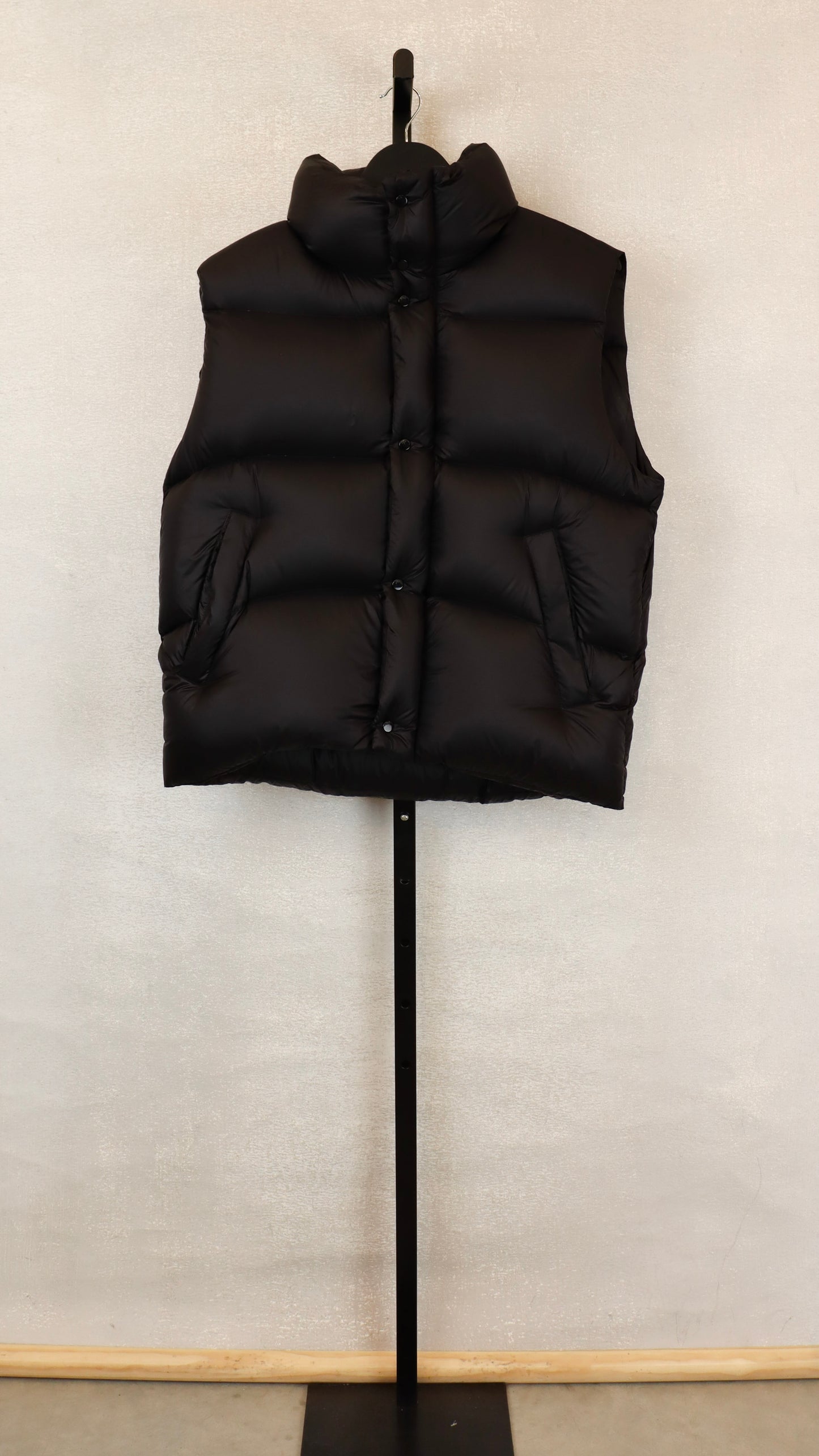 TNA - Size S