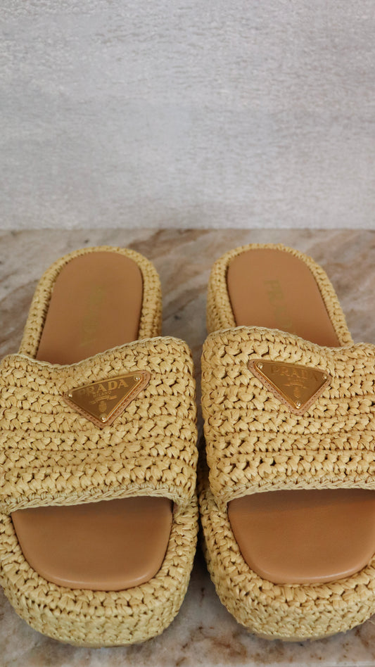 Prada - Size 38