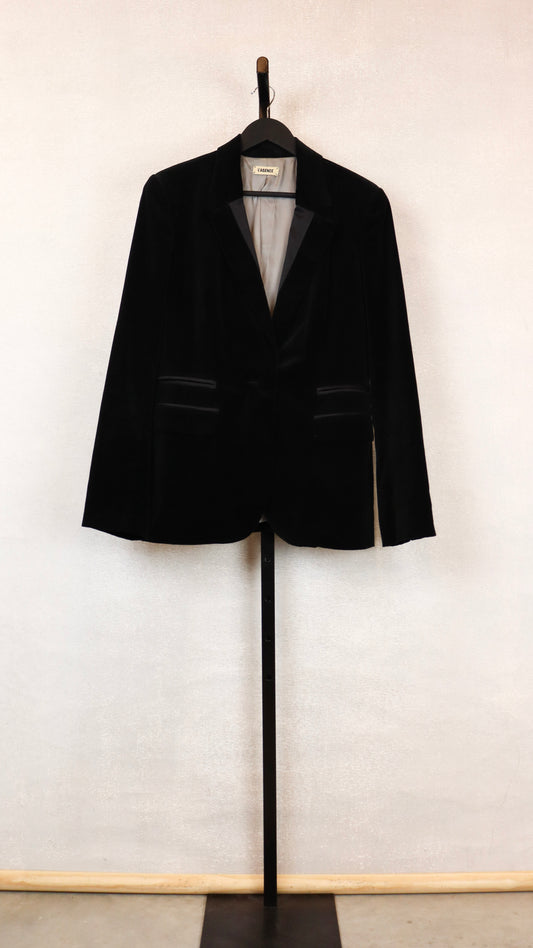 L'agence - Size 8
