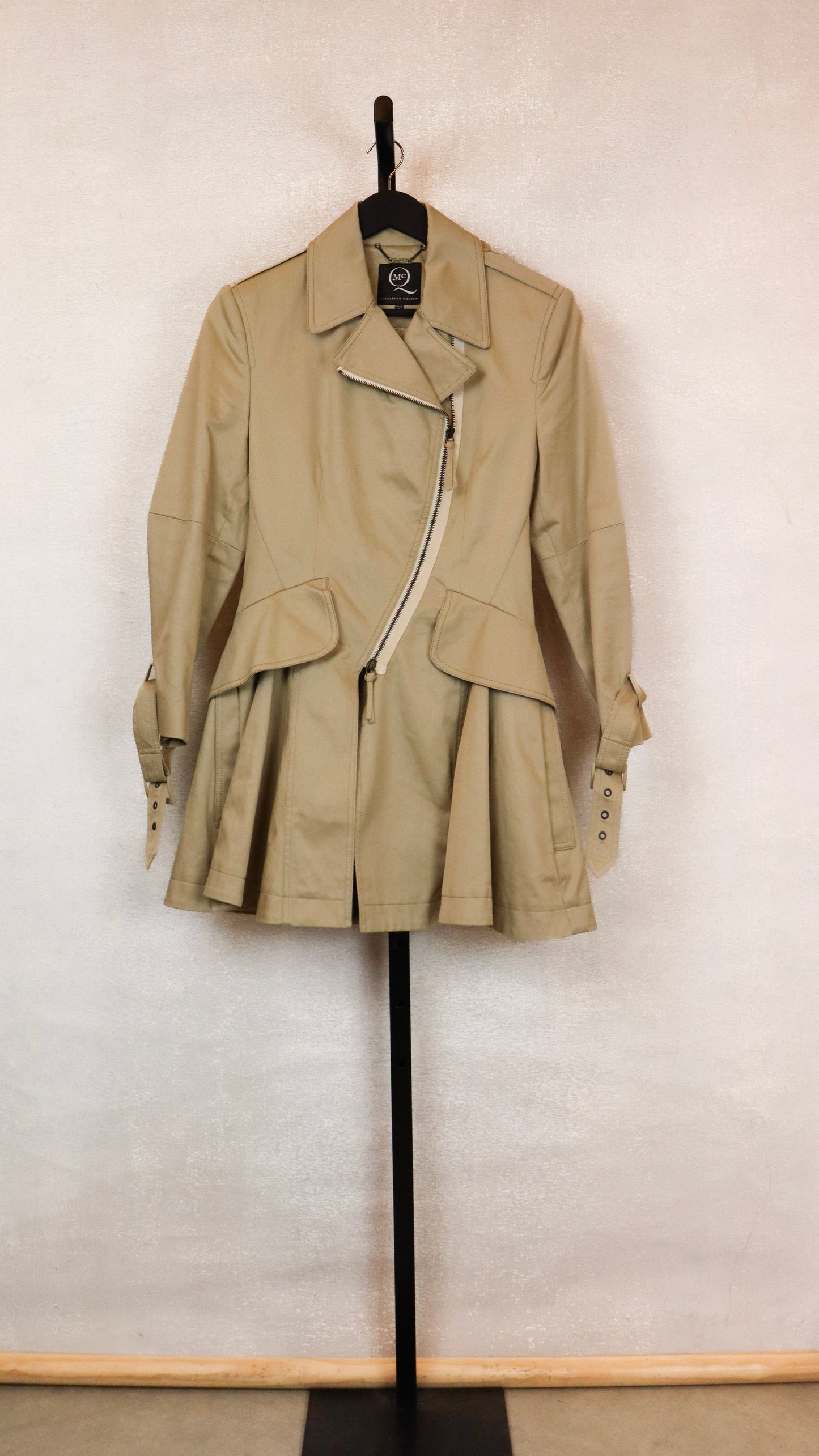 Alexander McQueen - Size S