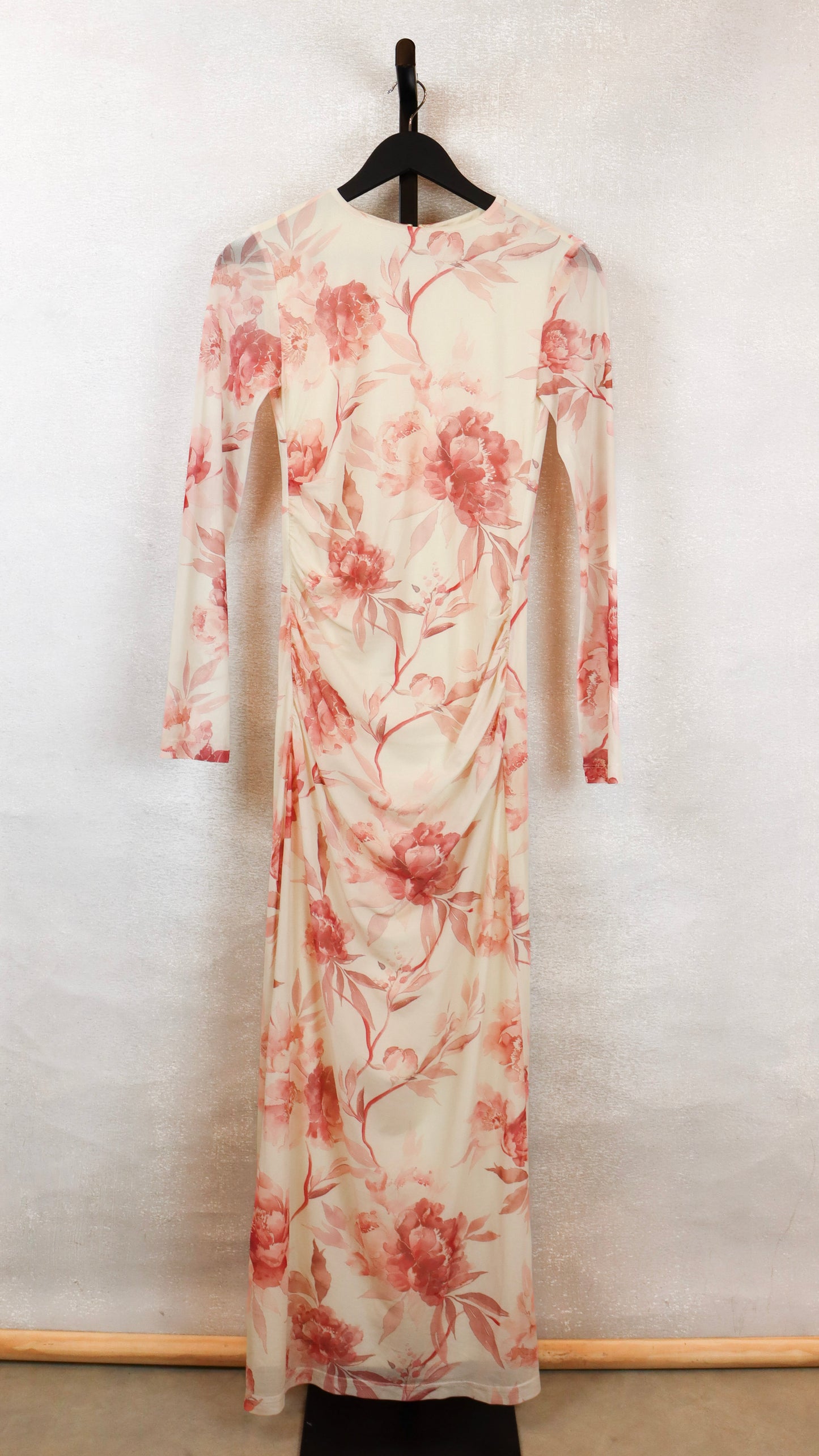 Aston Studio - Size 4