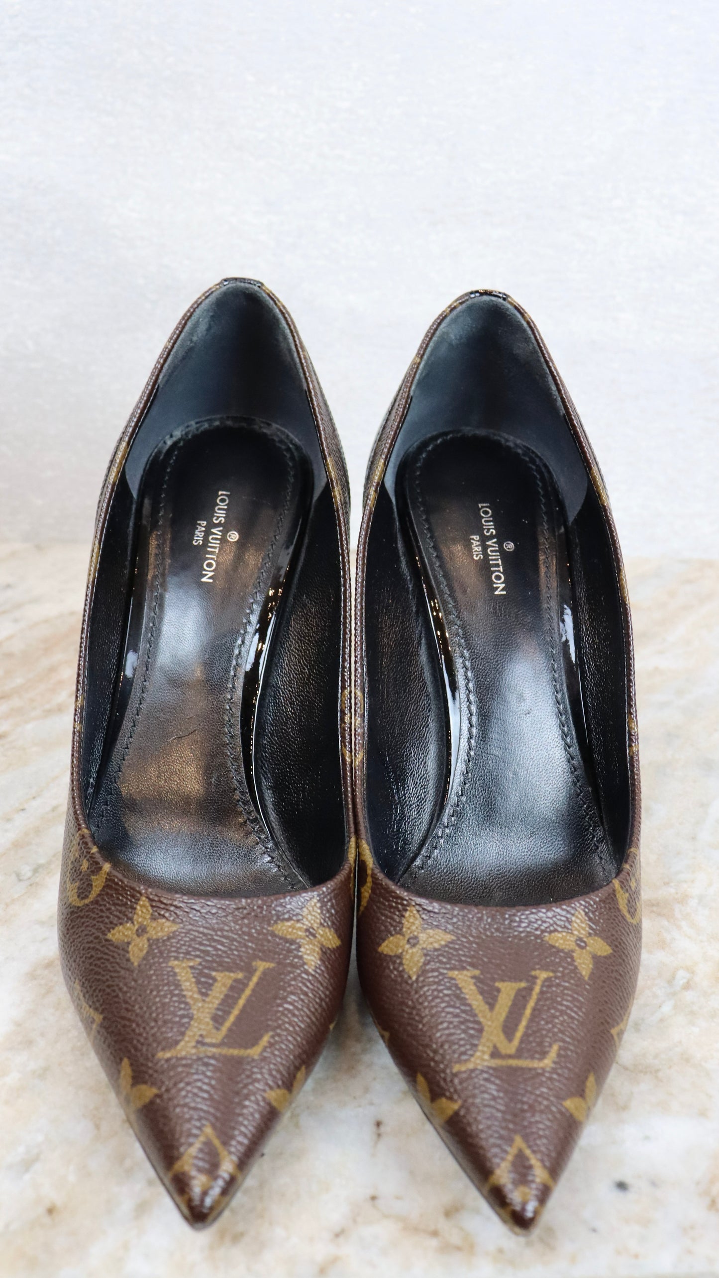 Louis Vuitton - Size 38