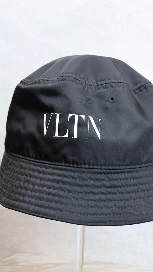 Valentino - Size O/S