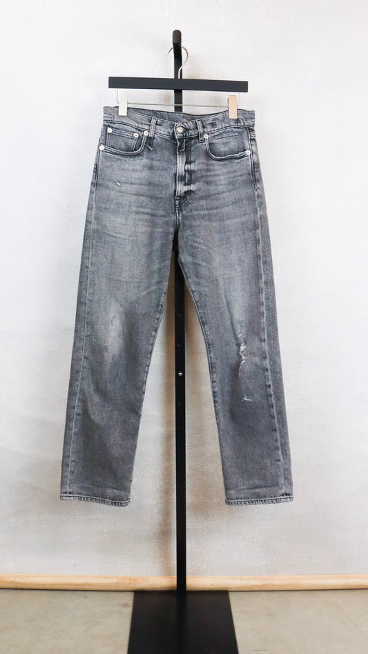 R13 - Size 26