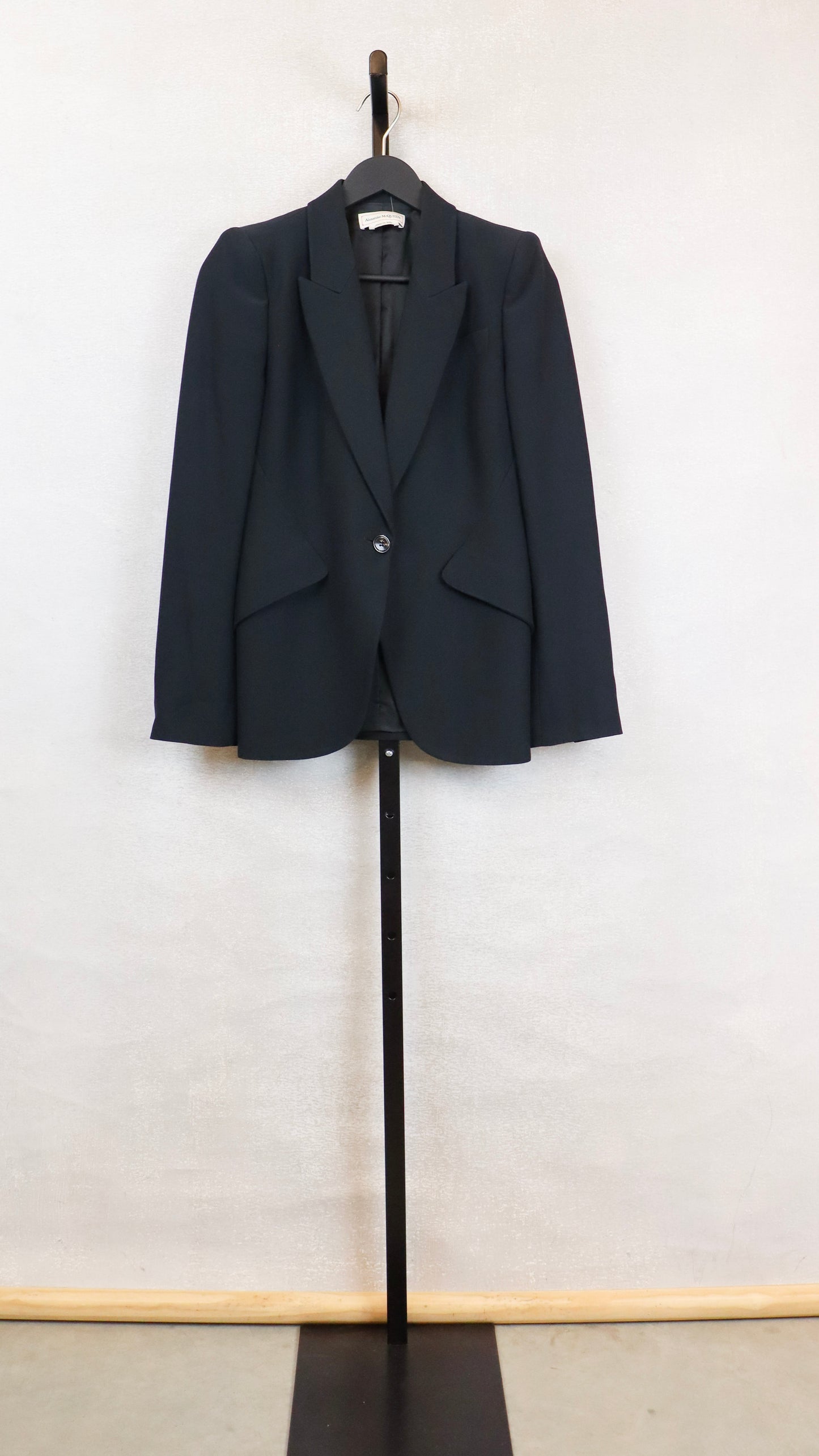 Alexander McQueen - Size 42