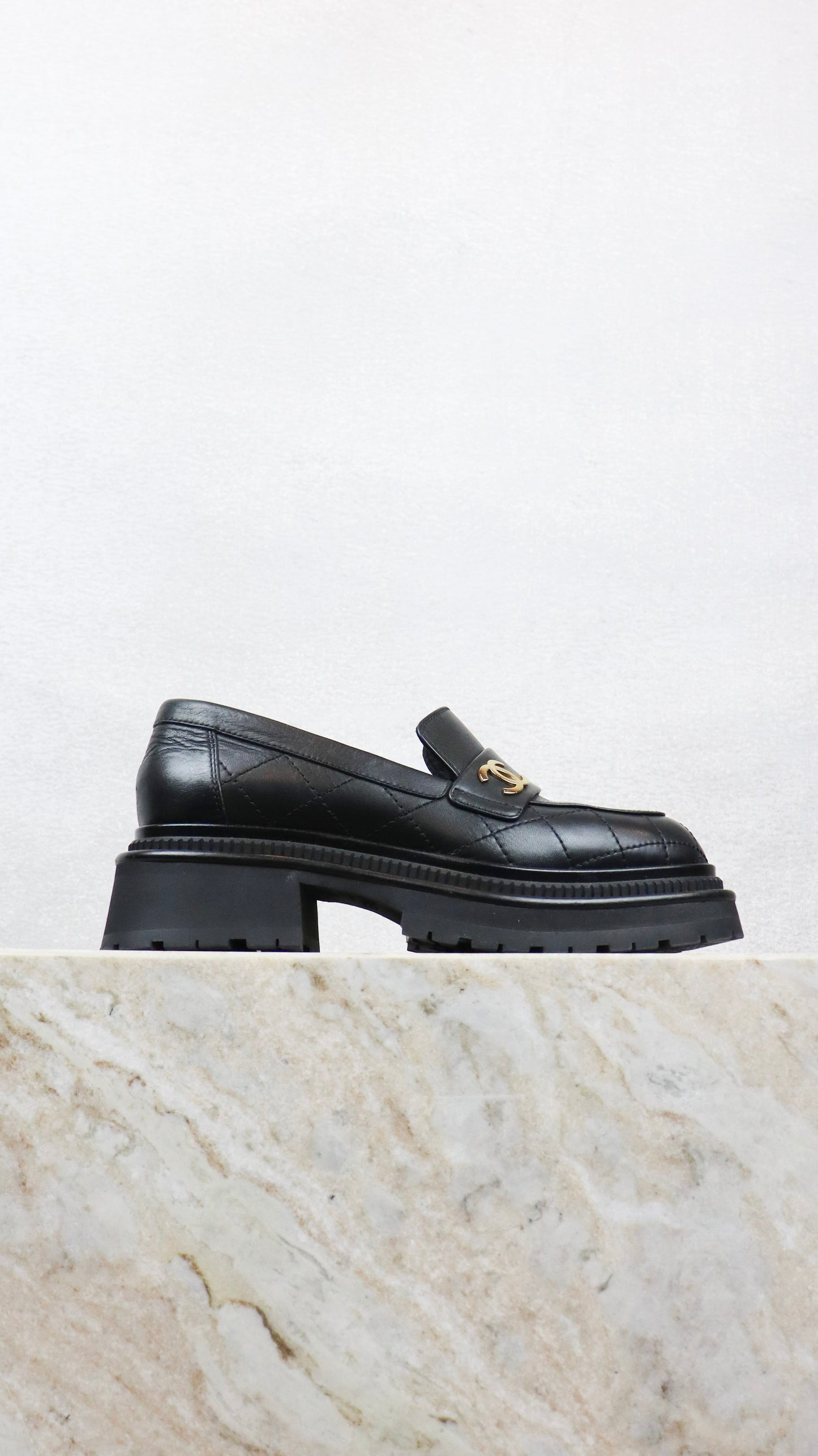 Chanel - Size 35.5