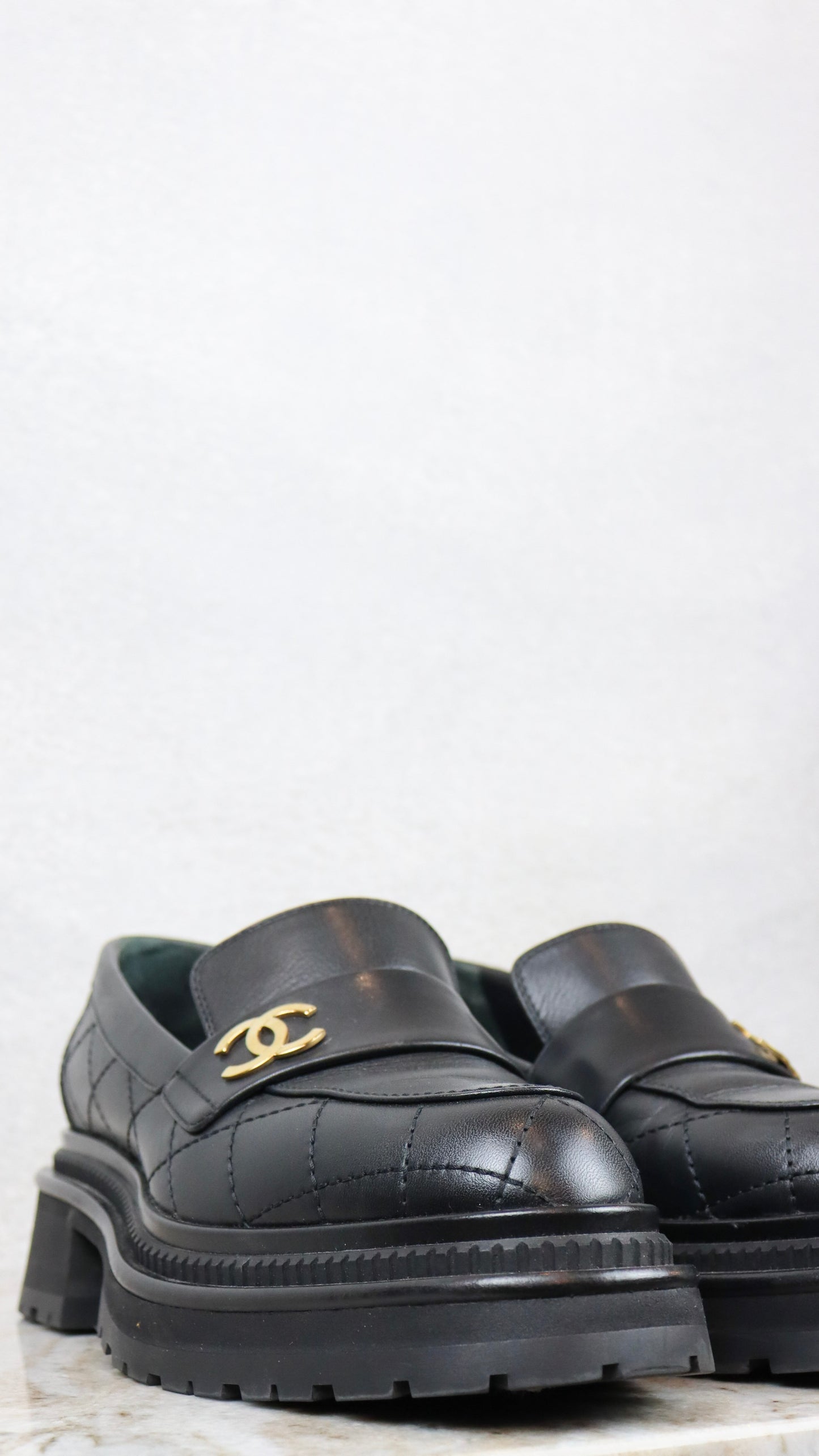 Chanel - Size 35.5