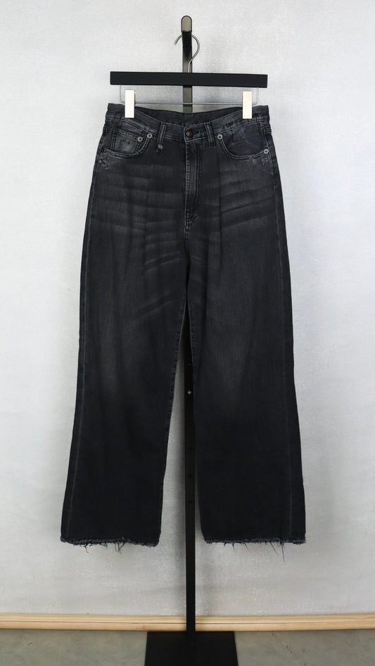 R13 - Size 26