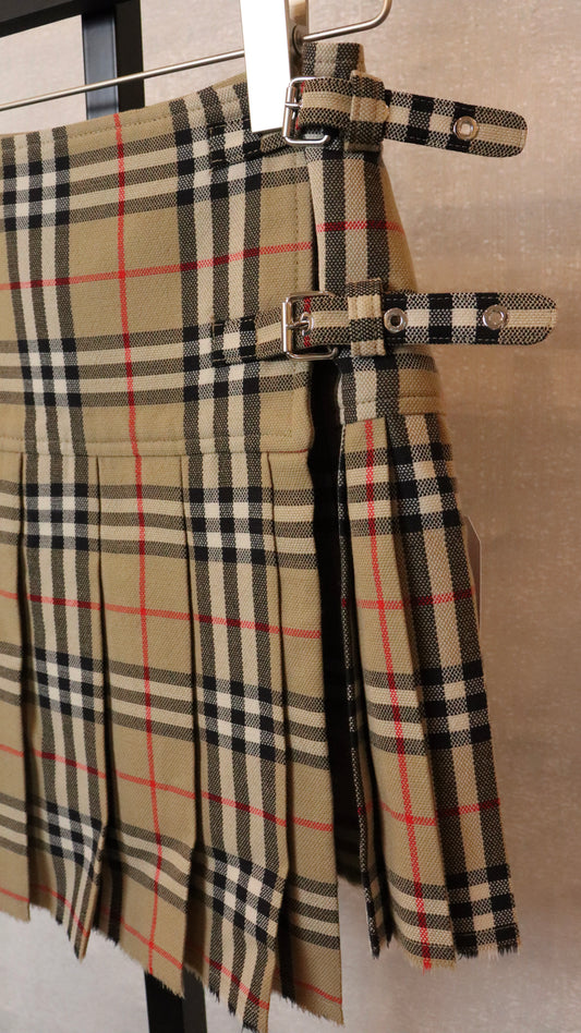 Burberry - Size 0