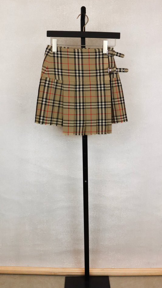 Burberry - Size 0