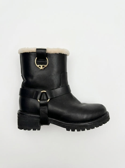 tory-burch-size-7-5 — Flatlay front