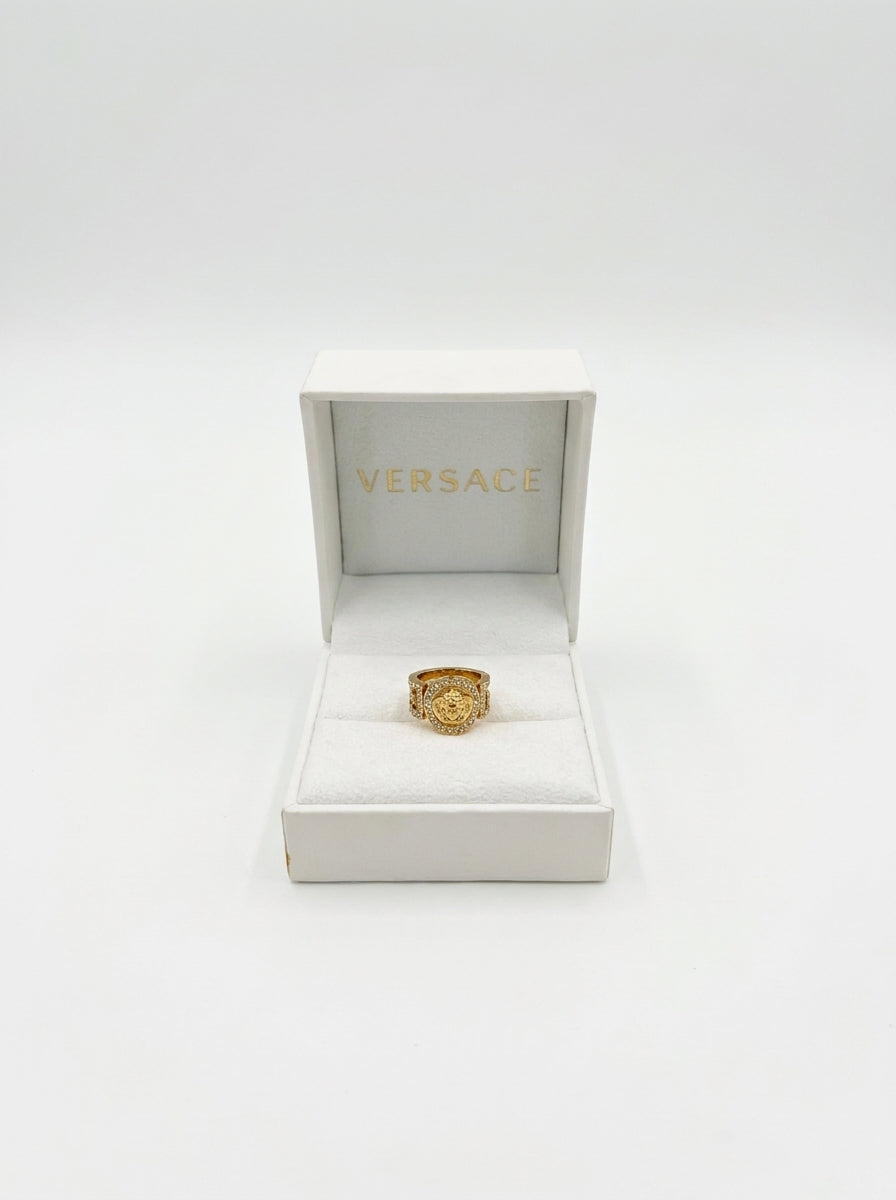 versace-1 — Flatlay front