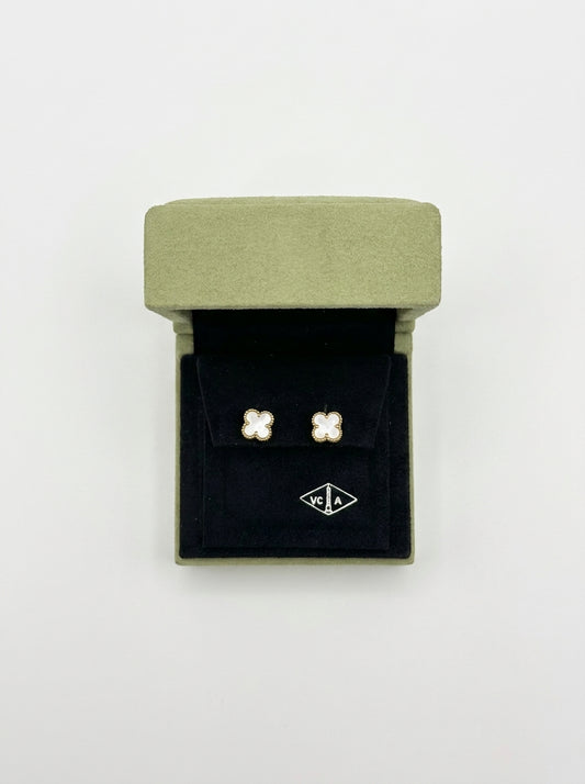 van-cleef-arpels — Flatlay front