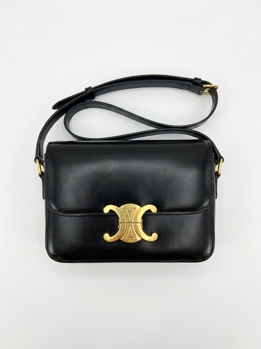 celine-9 — Flatlay front
