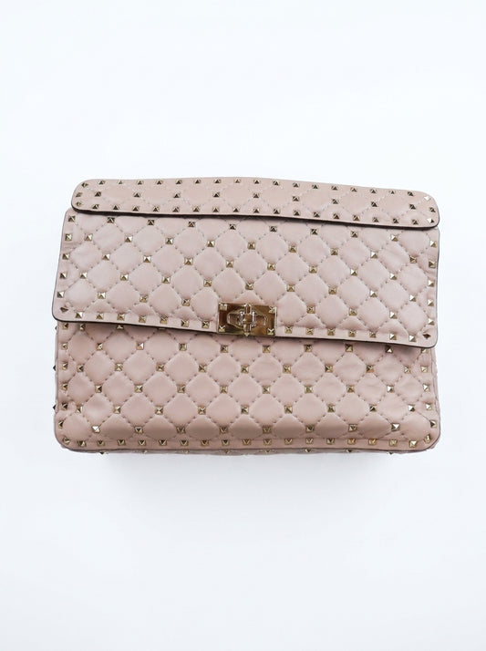 valentino-9 — Flatlay front