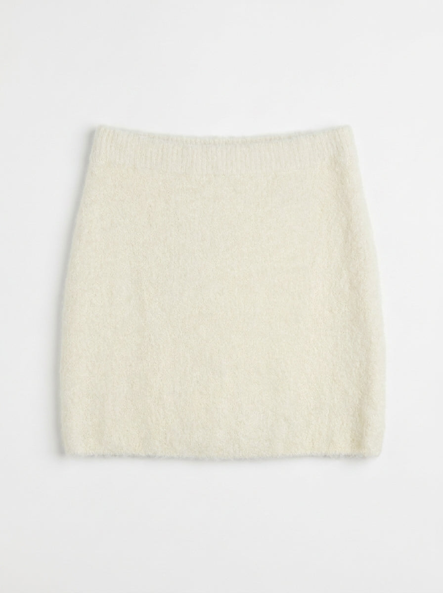 bash-size-l-1 — Flatlay front