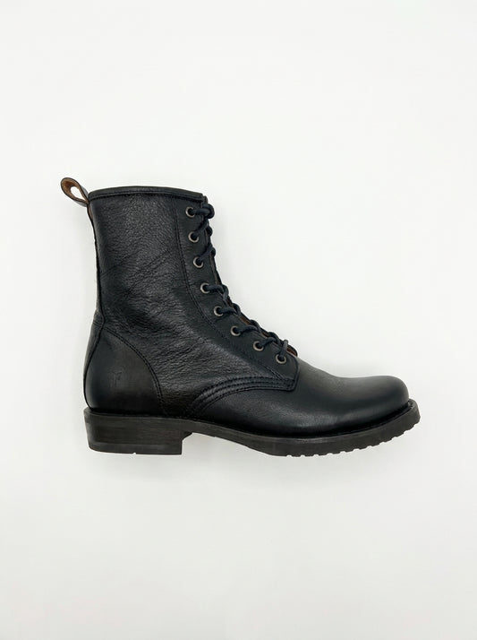 frye-size-8 — Flatlay front