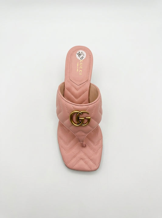 gucci-size-35-7 — Flatlay front