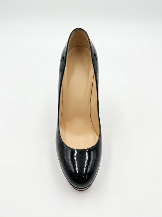 christian-louboutin-size-39 — Flatlay front