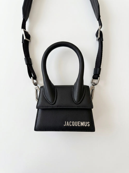 jacquemus — Flatlay front