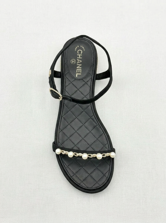 chanel-size-40 — Flatlay front